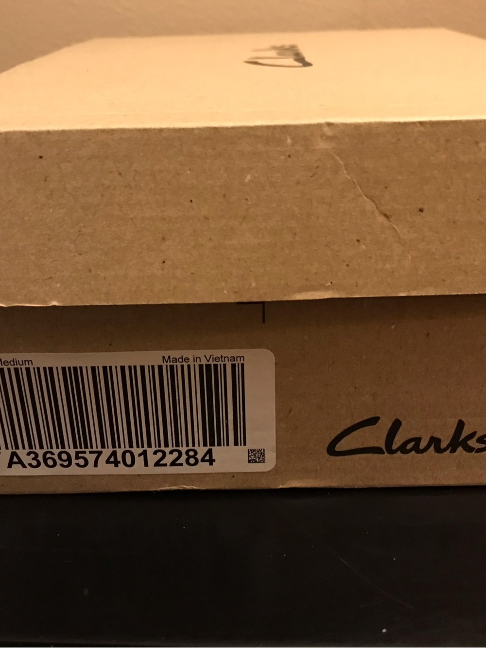 Clarks Women's Black Slip-On Leather and suede Loafers - Casual Comfort - Picture 8 of 8